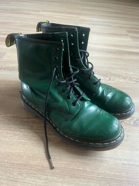 The Original Dr. Martens Green Boot Women size 9